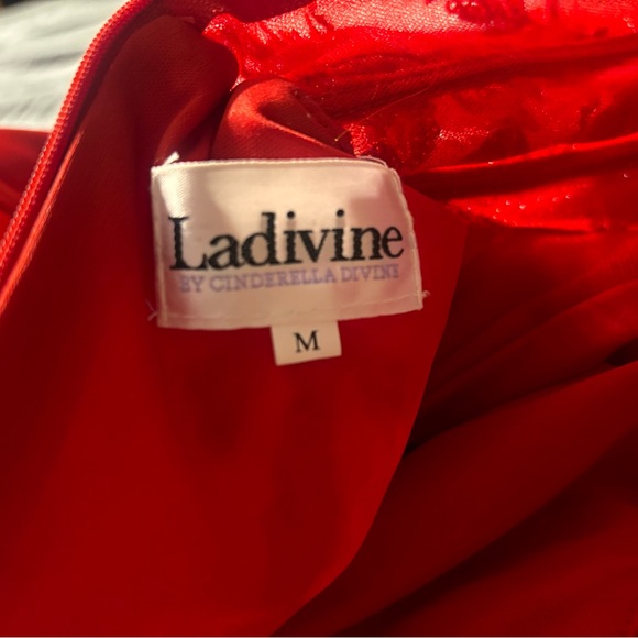 Ladivine by Cinderella Divine Red Prom Dress - Picture 3 of 4